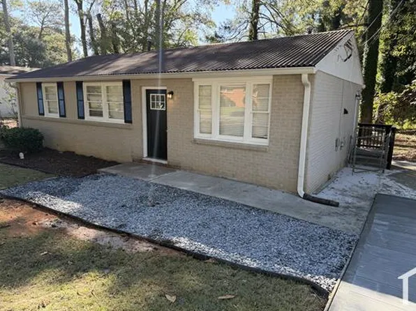 323 Simca St SE, Atlanta, GA 30354
