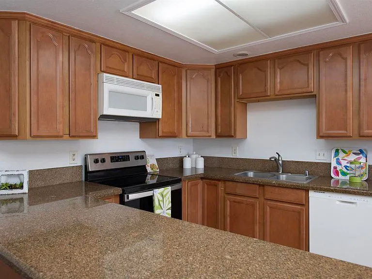 31916 Del Cielo Este — Photo 2