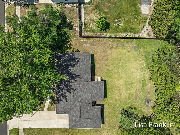 5th image of 1007 Orchard Ave