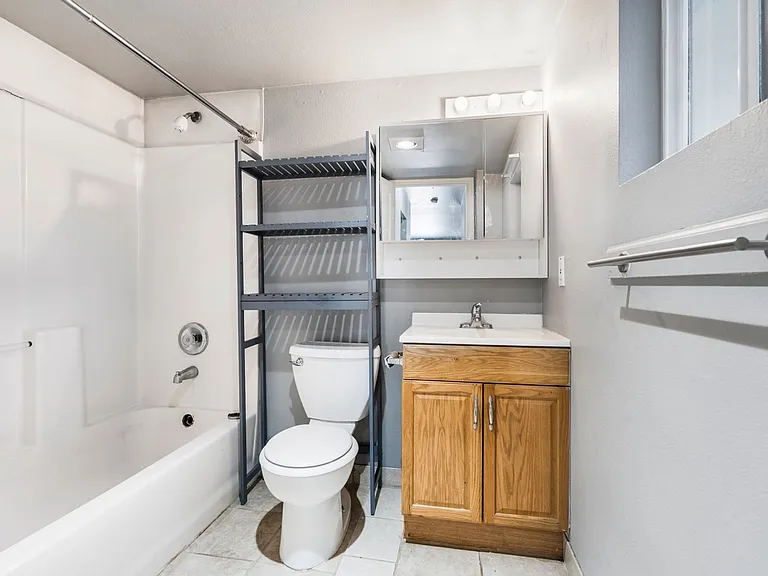 6815 S Warner St — Photo 10