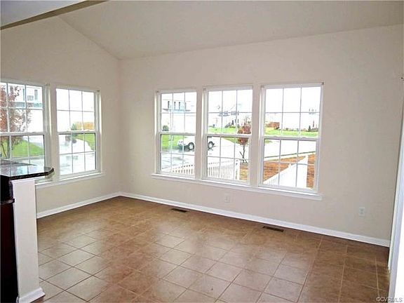 4th image of 7031 Bolelyn Way