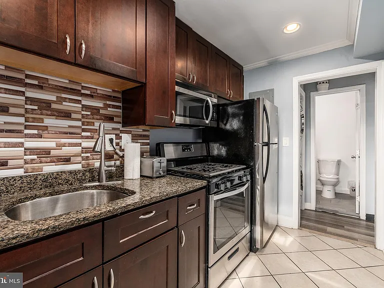 1619 Butler St SE #3 — Photo 6
