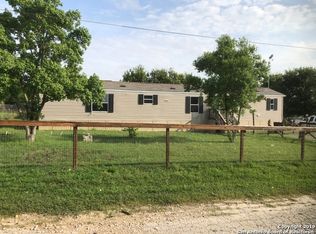 1136 Doree Dr, Marion, TX 78124