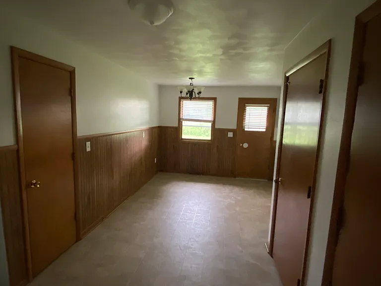 337 North Dr — Photo 2