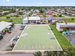 429 Cape Coral Pkwy E, Cape Coral, FL 33904