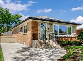 5720 Reba St, Skokie, IL 60053