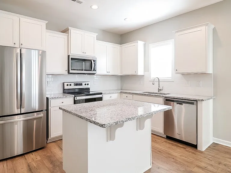 12 Patagonia Pl — Photo 8