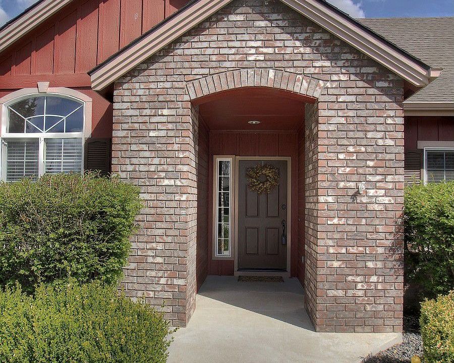 2nd image of 1364 E Prohaska Ct