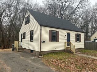 76 S Hawthorne St, Manchester, CT 06040