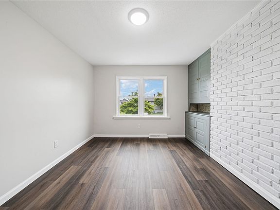 5th image of 906 Allegheny Ave