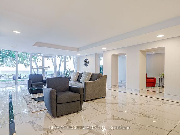 3rd image of 5280 Lakeshore Rd #1107