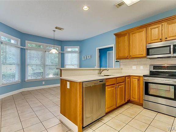 2nd image of 1621 Teal Cir