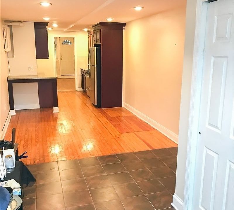 1st image of 3234 32nd St #1
