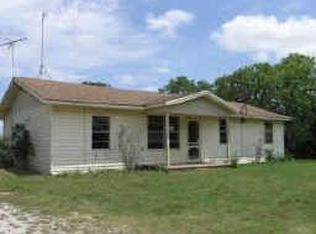 407 Cemetery Rd, Rhome, TX 76078