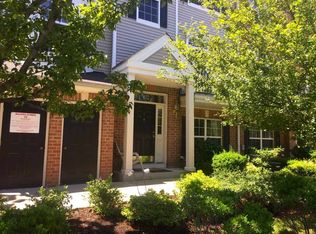 1 Swan Ct, Jersey City, NJ 07305