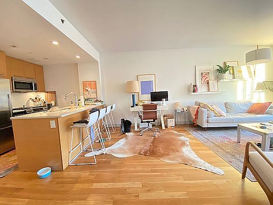 5th image of 64 Bayard St APT 3C