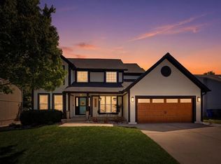 18229 W 157th Ter, Olathe, KS 66062