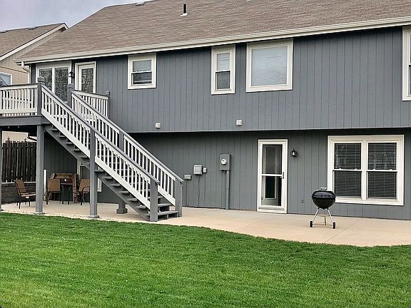 3rd image of 305 Wyndham Dr