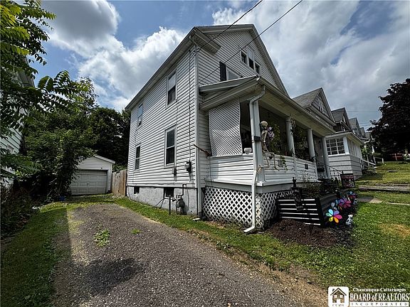 4th image of 13 Dearing Ave