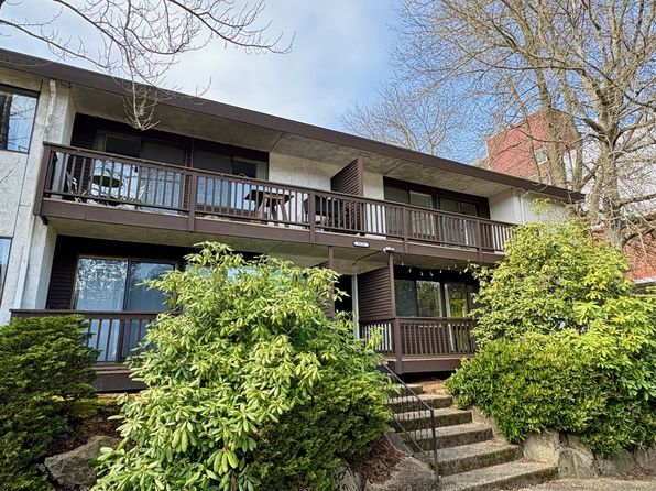 2111 NE 89th St APT 5