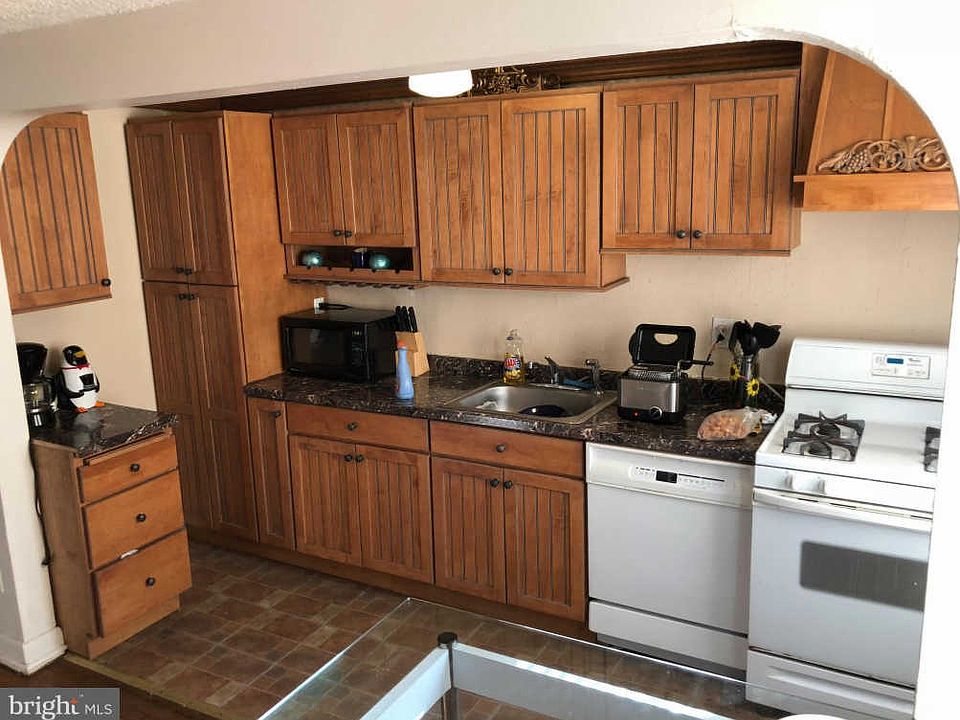 2nd image of 3606 Clarenell Rd