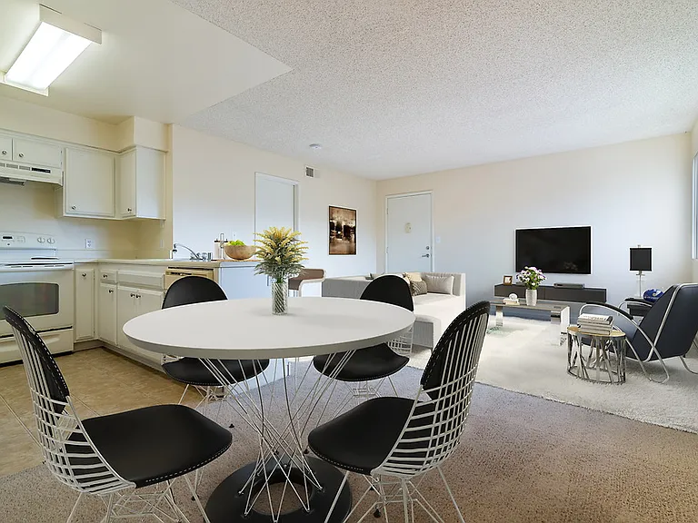 4333 Admiralty Way — Photo 8