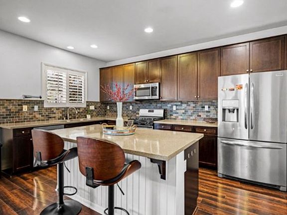 4th image of 16231 Navigator Ave