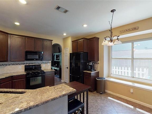 5th image of 1144 Courtney Ln