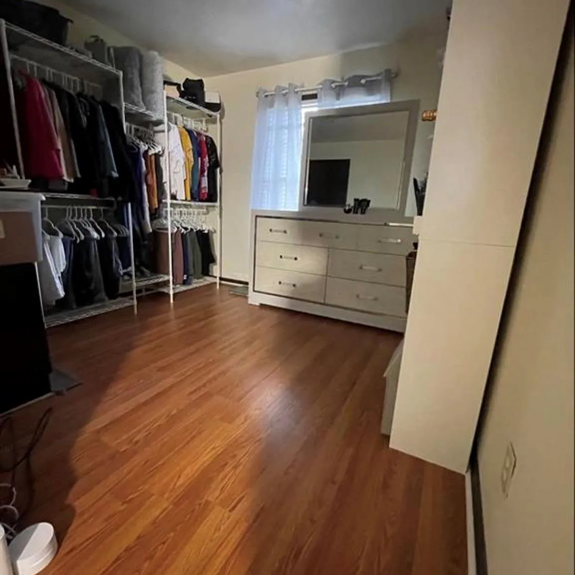 4 bed, 2.5 bath, 1693 sqft, $1,900 — Photo 4