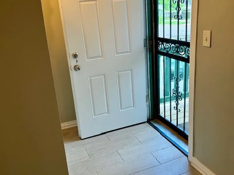 7202 S Marshfield Ave — Photo 19