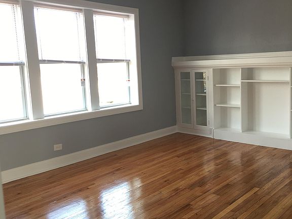 2nd image of 3107 W Cortland St #2