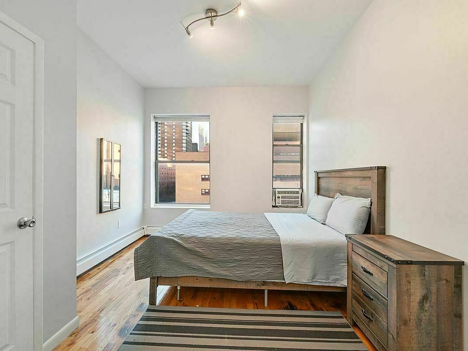 1st image of 714 11th Ave #5R
