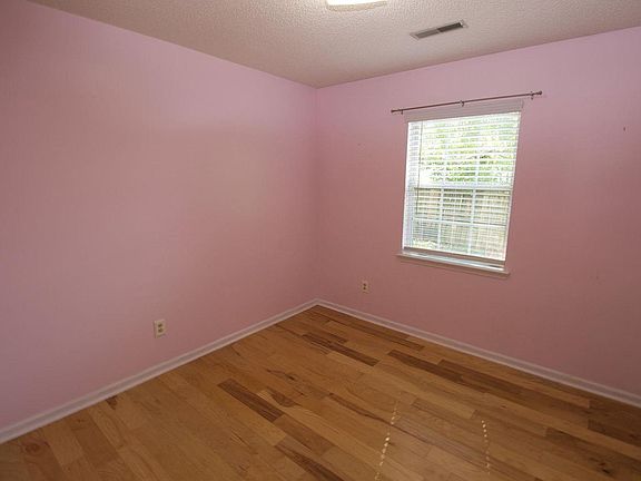 5th image of 8514 Roanoke Dr