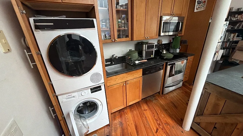 1 bed, 1.0 bath, $2,200 — Photo 1