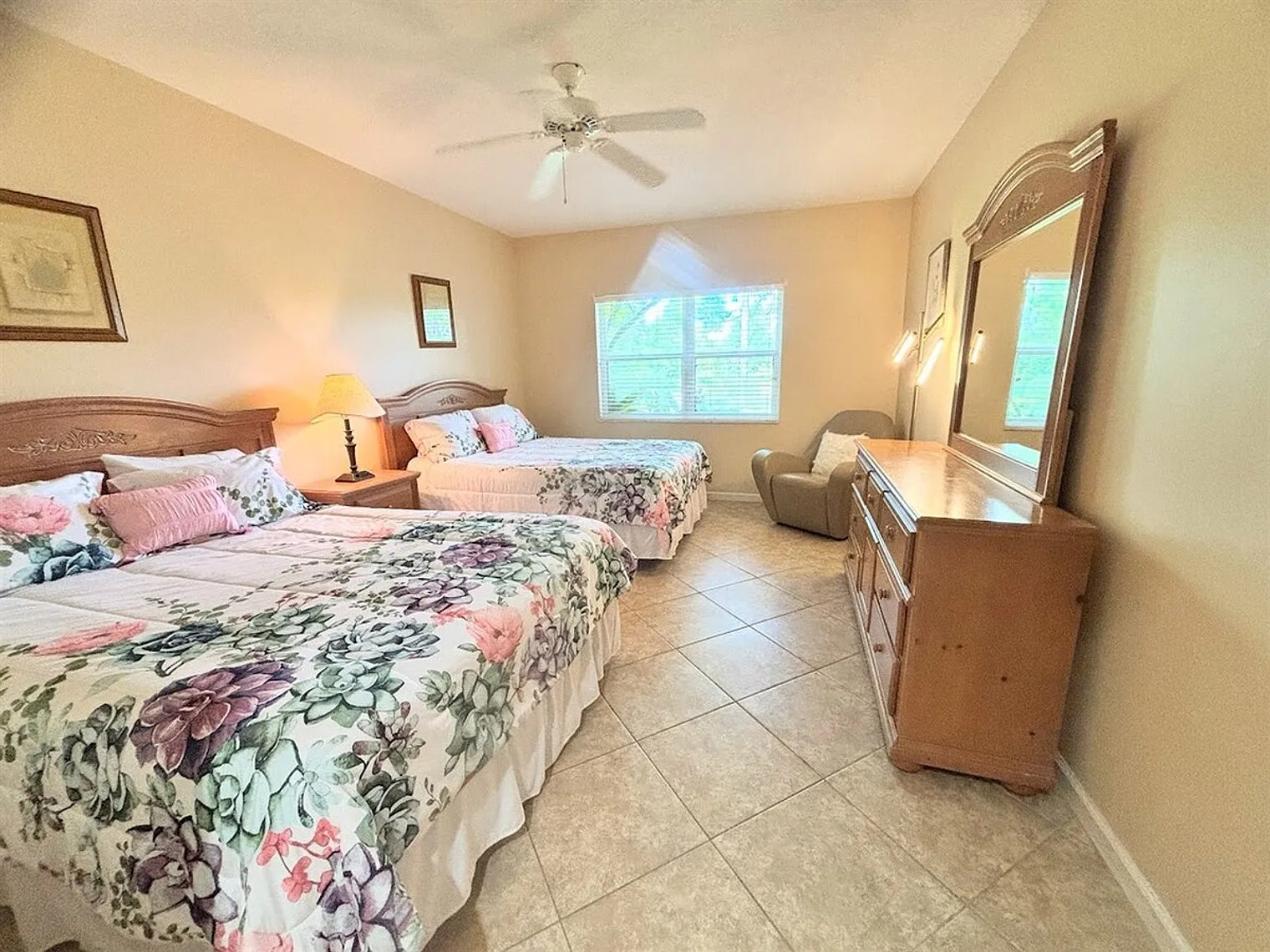 1 bed, 1.5 bath, $2,672 — Photo 2