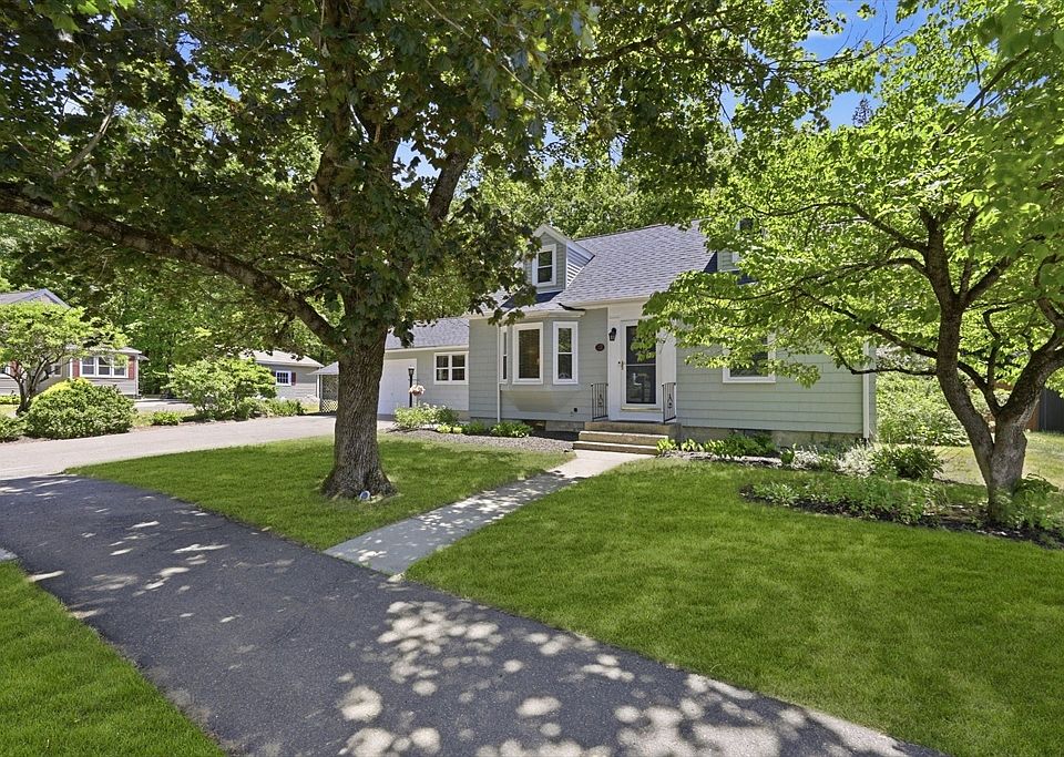 1st image of 32 Cornell St