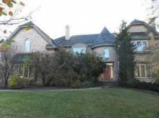 5 Devon Ridge Ct, Burr Ridge, IL 60527