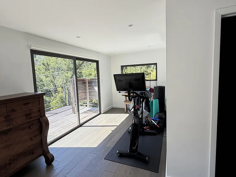 250 Redwood Rd — Photo 13