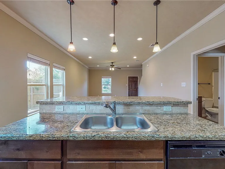 3416 Cullen Trl #A — Photo 5