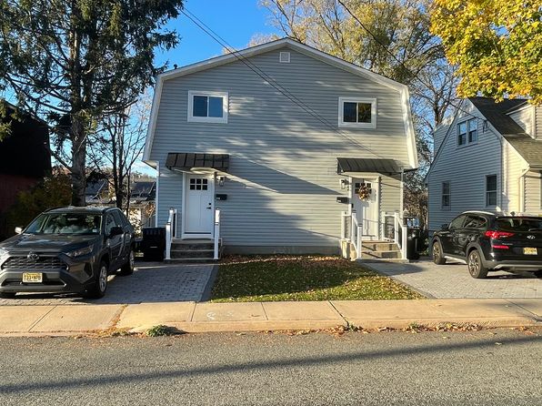27 Dell Ave #B