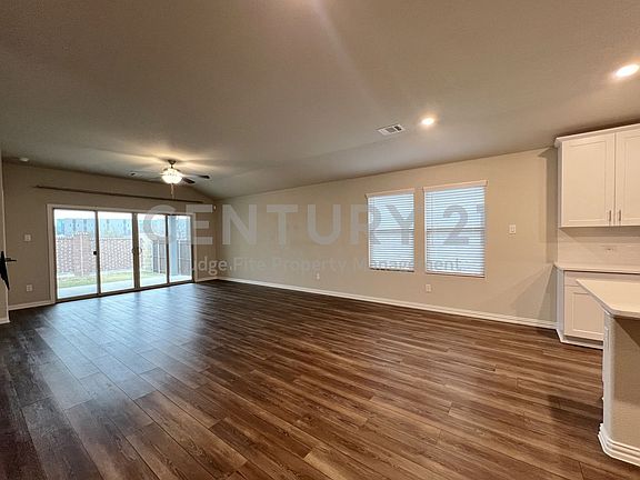 4th image of 10916 Elata Dr