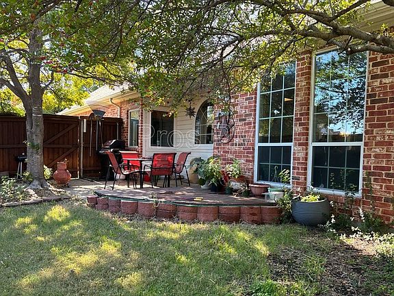 2nd image of 3101 Crickett Dr