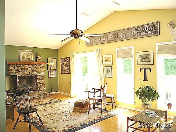 5th image of 144 Beechwood Cir
