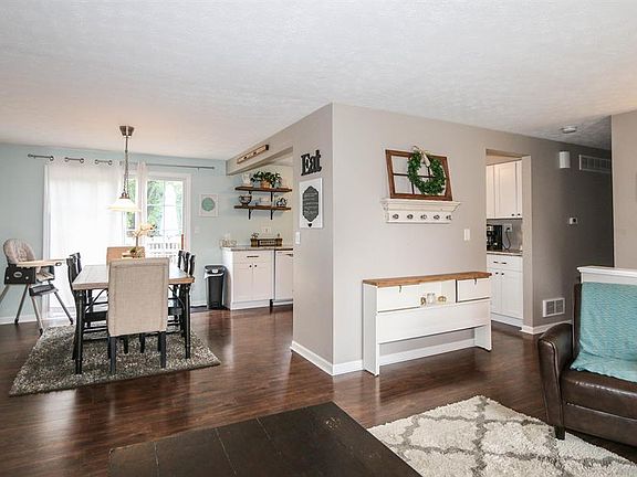 4th image of 4859 Powderhorn Dr