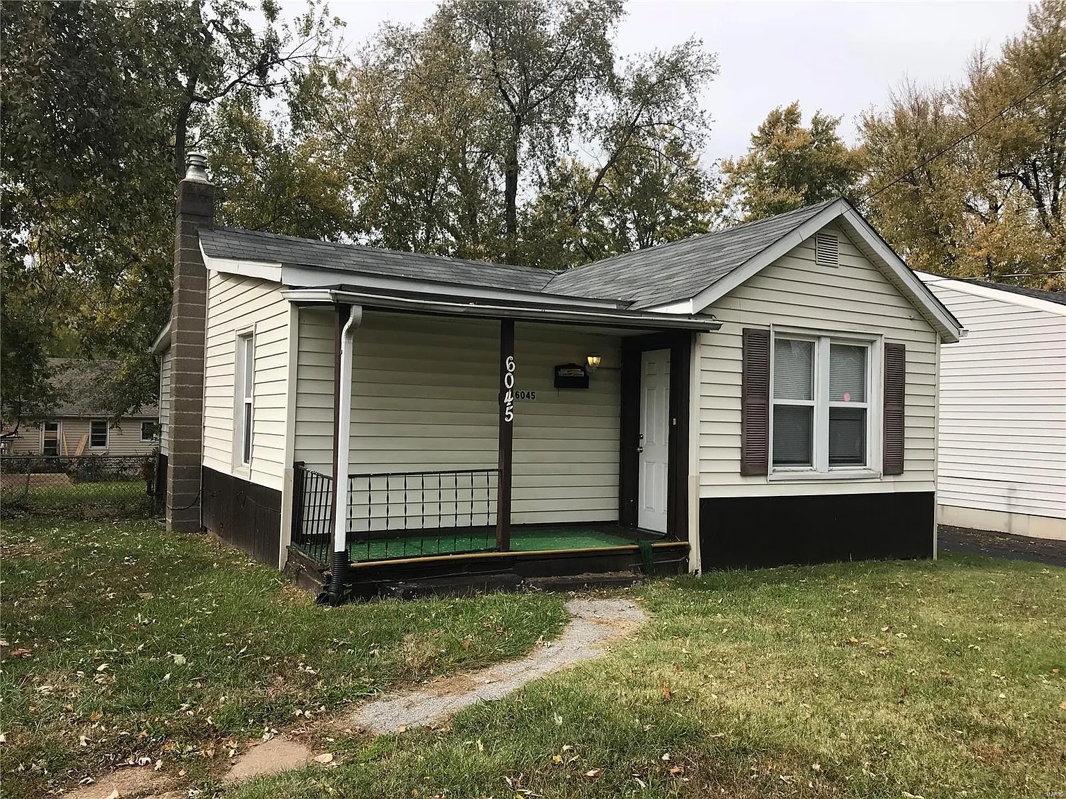 6045 Jackson Ave photo 1