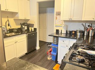 1109 Green Hollow Dr UNIT 9, Iselin, NJ 08830