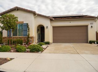 425 Eureka Dr, Santa Paula, CA 93060