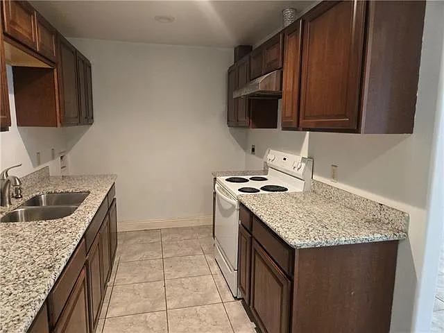 2 bed, 1.0 bath, 1050 sqft, $1,175 — Photo 3
