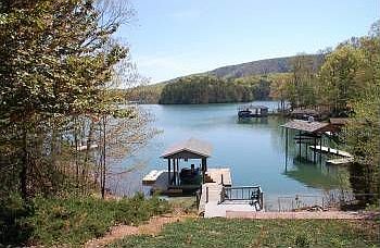 4th image of 236 Deerwood Dr