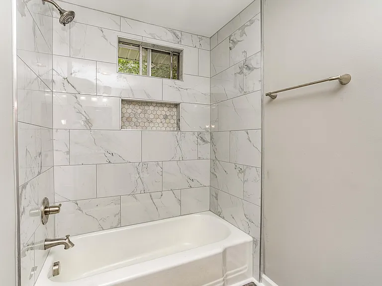 410 Longfellow St — Photo 21